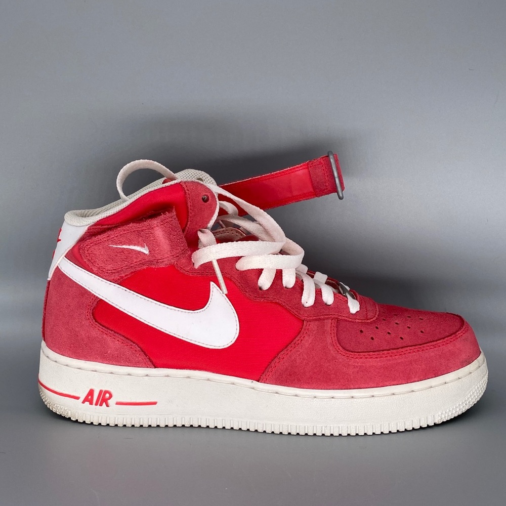 Air Force One’s Men’s Size 9